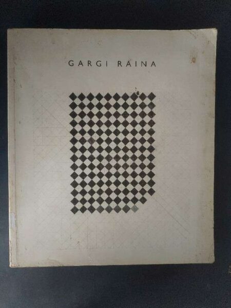 Constructing the memory of a room