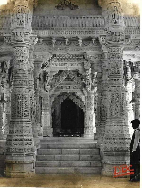 Ranakpur (Rajasthan)  Adi Nath Jain Temple, Interior Decoration