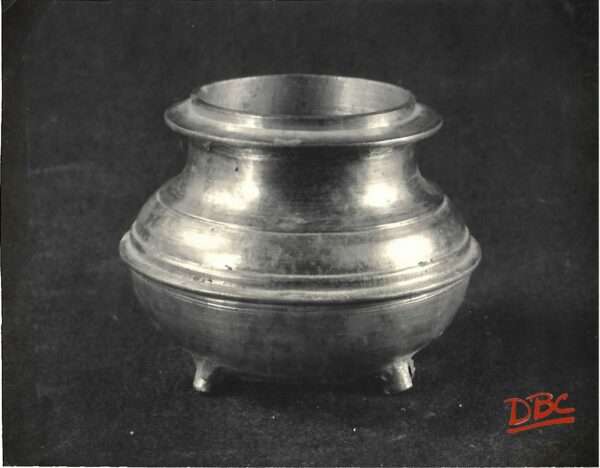 Lota small