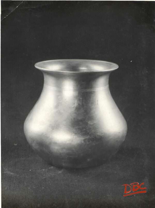 Lota metal