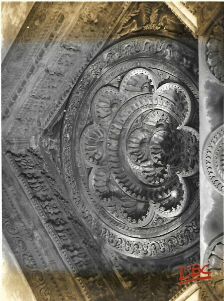Kekind Mahadev Temple another ceiling