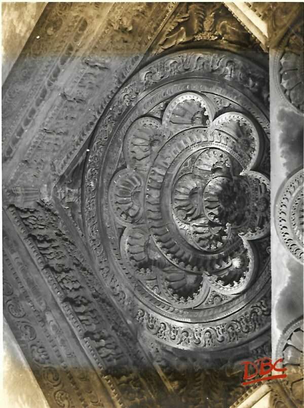 Kekind Mahadev Temple another ceiling