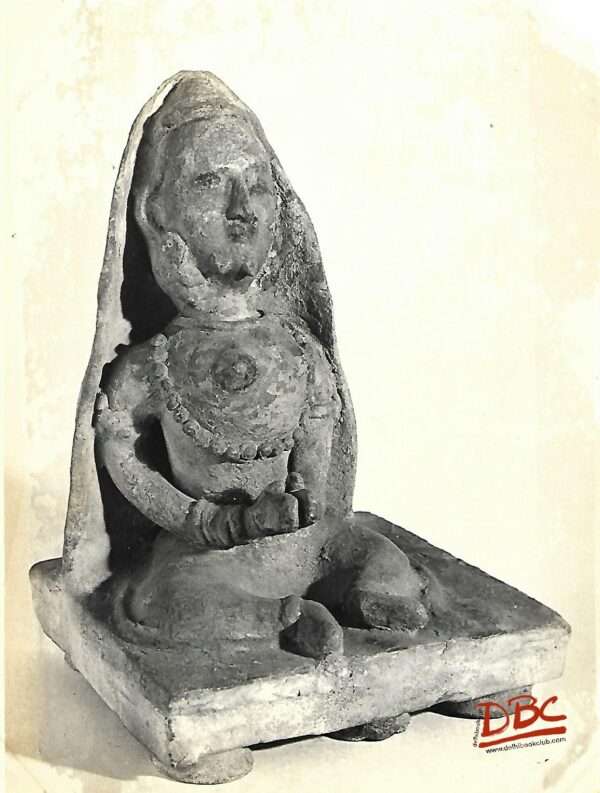 Sitting lady terracotta (Bengal)