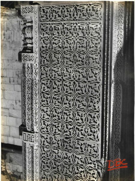 Delhi Ornamental Carving On A Wall of Alai Darwaza Qutub Minar