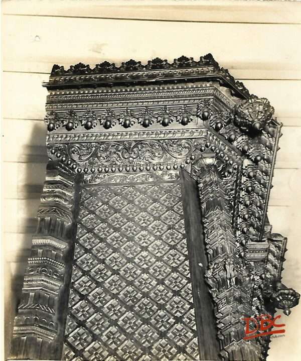 Emlarged Side View of a Particular Portion Carved From a Large Almirah