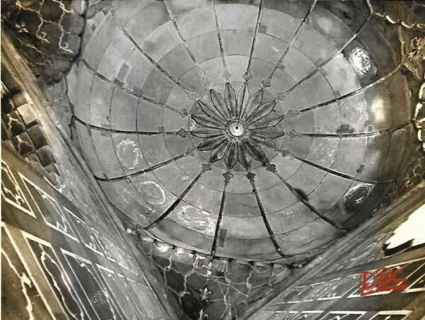 DELHI CEILING OF A DOME JAMMA MASJID