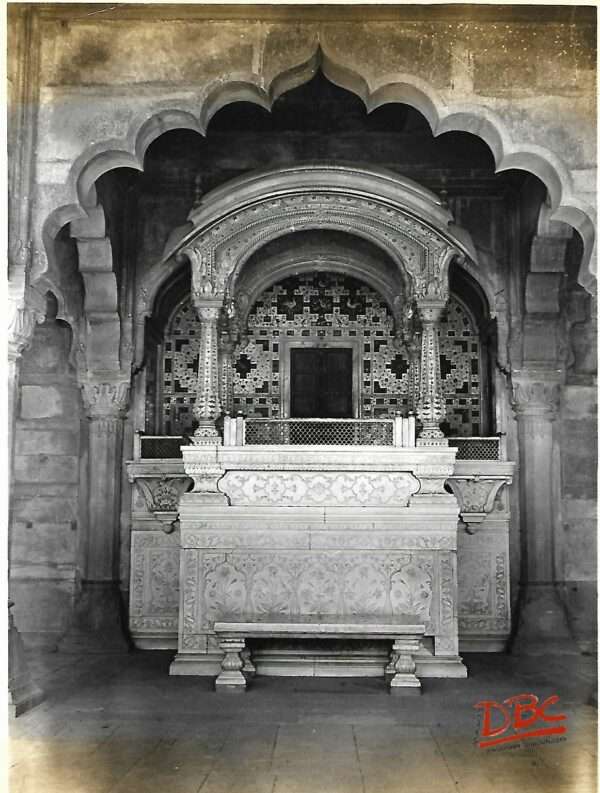 RED FORT DELHI TAKHT - I- TAOOS
