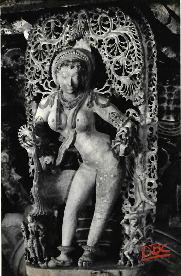 belur chinnakeshwar temple a(female figure with a scorpion )