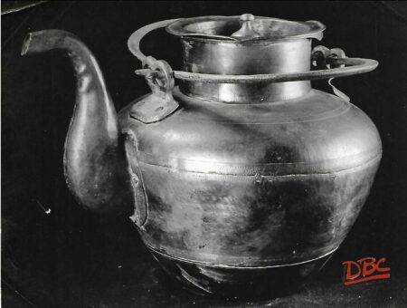 TEA POT