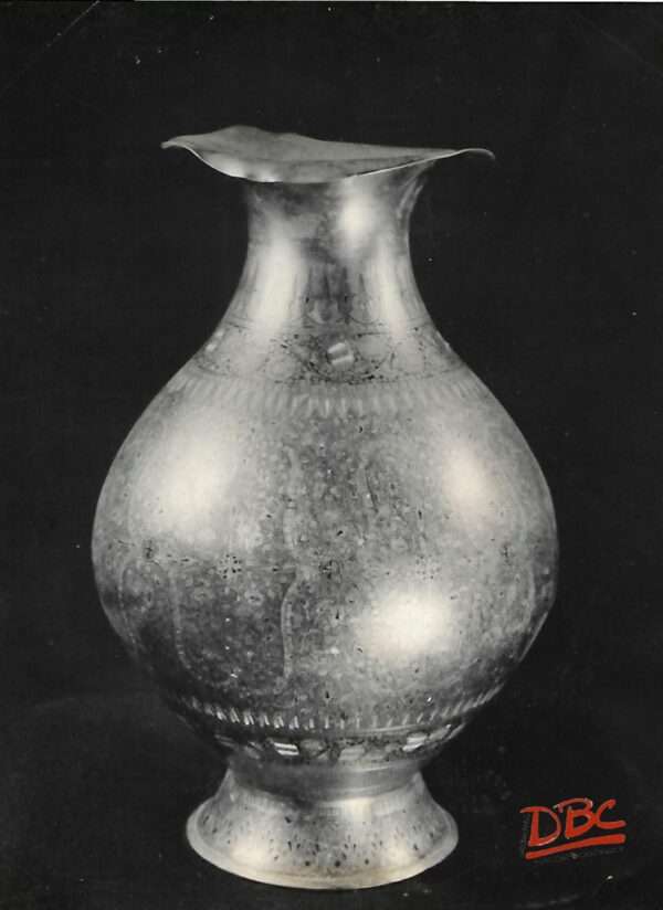FLOWER VASE