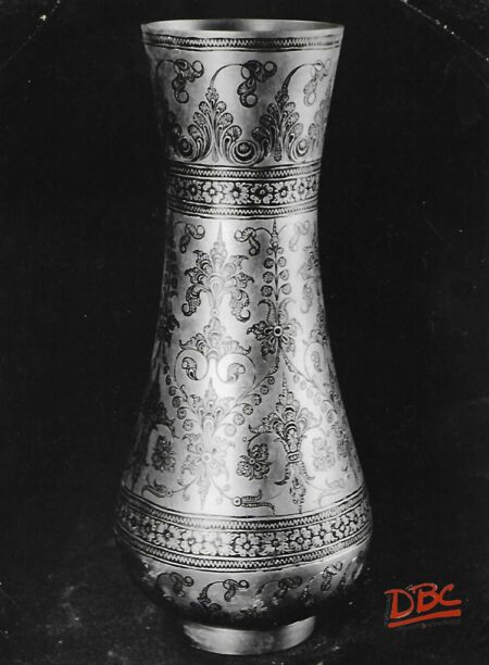 FLOWER VASE