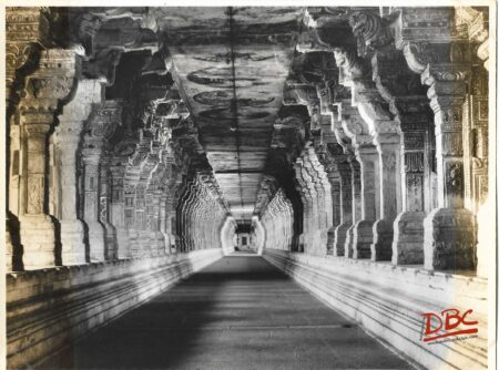 RAMESHWARAN : CORRIDOR OF THE TEMPLE