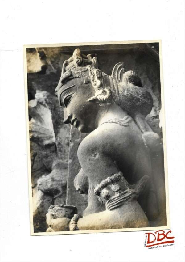 KHAJURAHO : IMAGE OF A NAYIKA