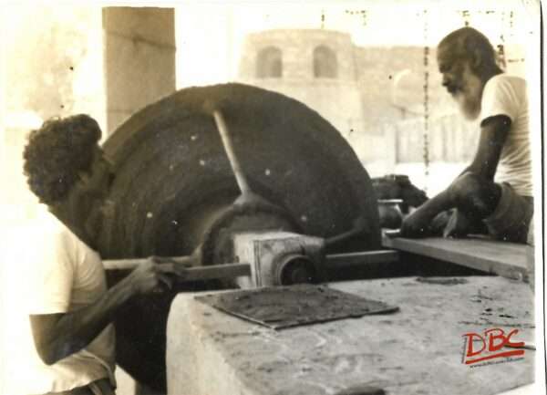 Circumferance is trimmed every day after adding the clay layer