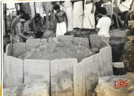 Charakku Covered all around With Marathattu Perforated Plates Forming The Oven