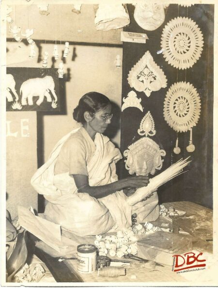 Smt. Pushpalata Malakar (42 Years) Cutting  Slices With The heep of Knife