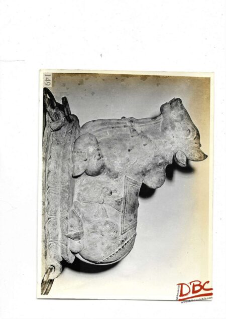 Nandi 12th Century Thiruvengadu