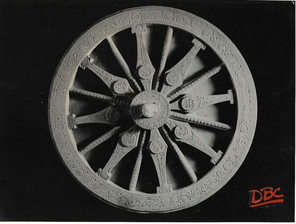 wheel stone earing