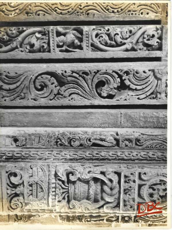 Roda : Details of Door Jamb of Temple