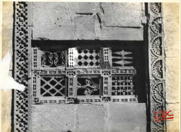 Ahmadabad : Ahmad Shah's Mosque Scene