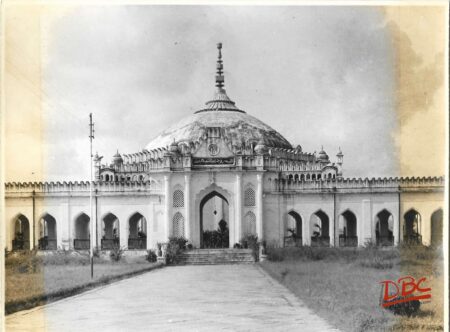 Luckhnow : A View of Shah Nazaf Makbara