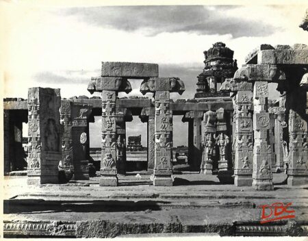 Lepakashi Veerabhadra temple View of Kalyan Mandap