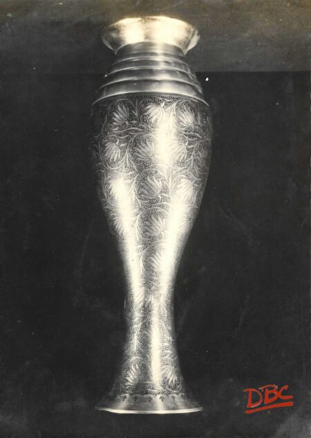 FLOWER VASE