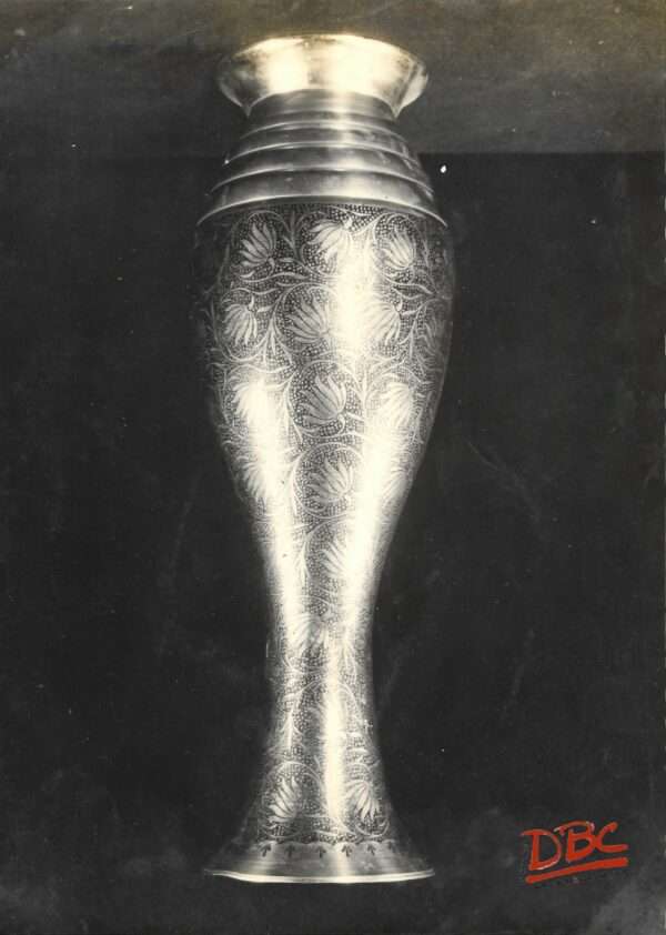 FLOWER VASE