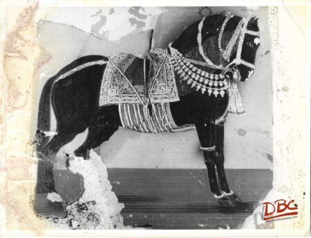 PALACE HORSE