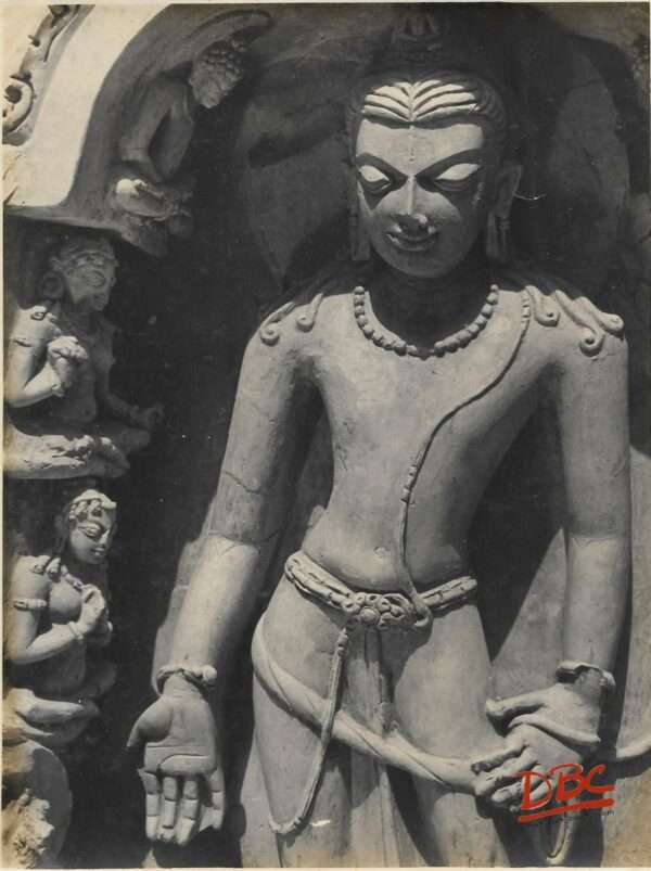 Nalanda Temple III : Sanding Budha
