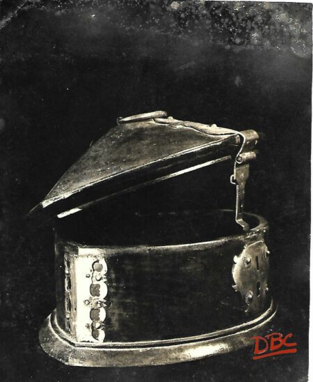 Metal box