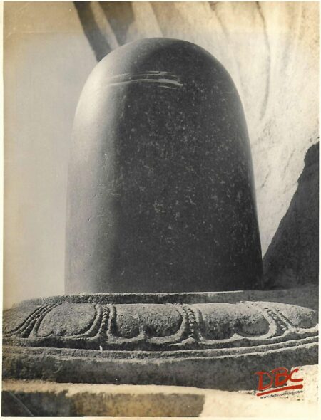 Veerabhadra Temple at  Lepakshi Andhra Pradesh Linga under the serpant hood