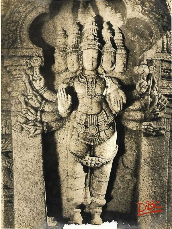 Lepakshi Veerabhdra Temple a Pillar From Kalyan Mandapa
