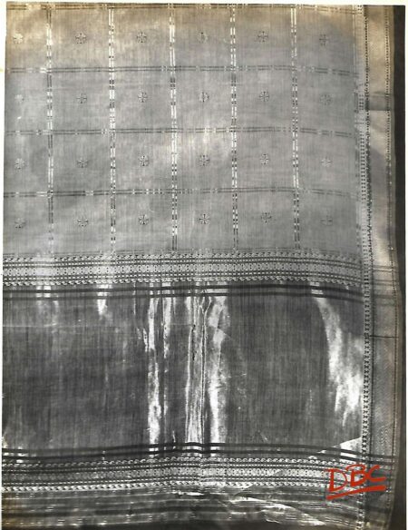 Paithan Sari