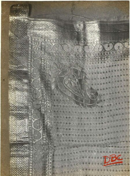 White Chsnderi Zari Shawl Textile