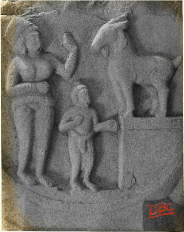 Bodhaya Goat Woman Retails Eqaraihis Pillar