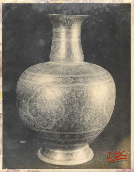FLOWER VASE