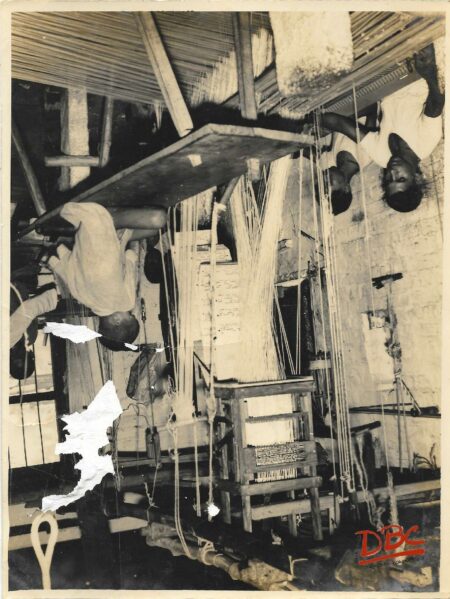GERENAL VIEW OF THE LOOMS WITH PULL WORKING