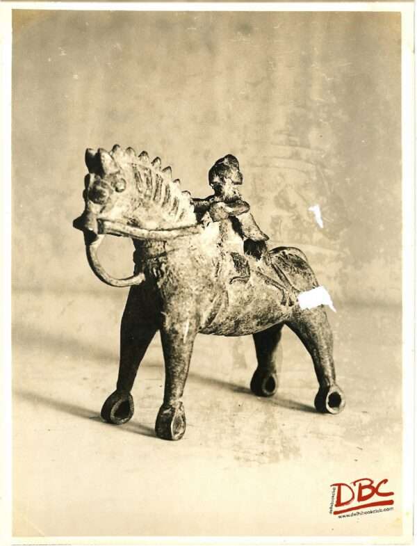 rider on the horse back toy  with out wheels (brass)