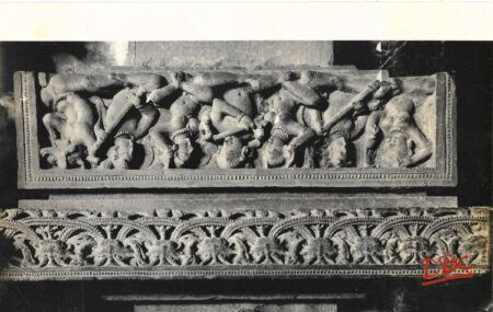 khajuraho : Lakshman Temple - Musician In Pradakshna