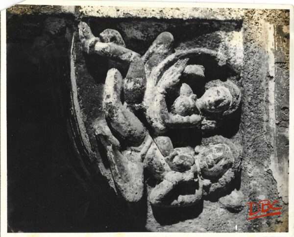 ajanta: cave II flying figure