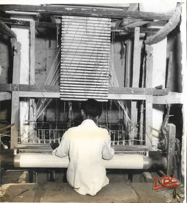 LOOM WEAVING -MADRAS