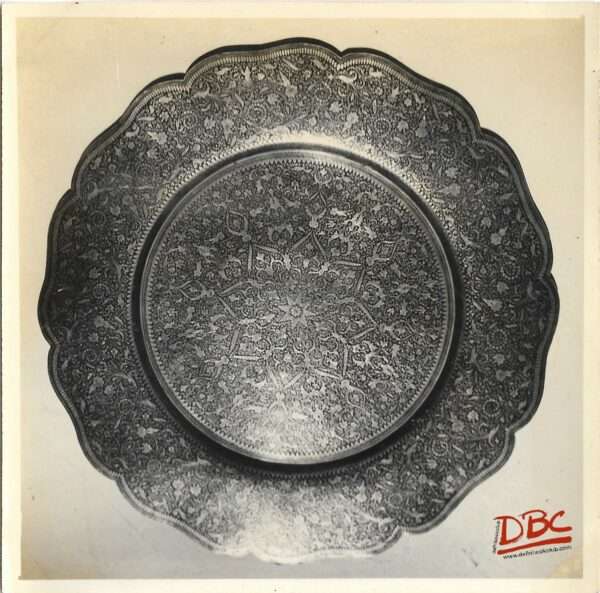 METAL PLATE WITH FLORAL DESIGN FROM MURADABAD