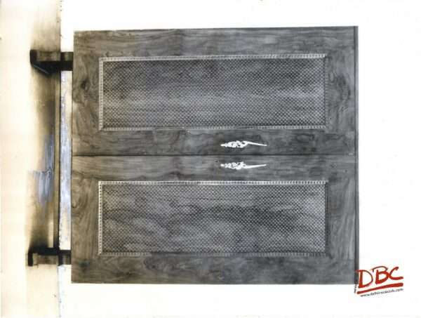wooden partition