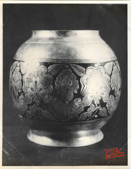 brass enamelled pot