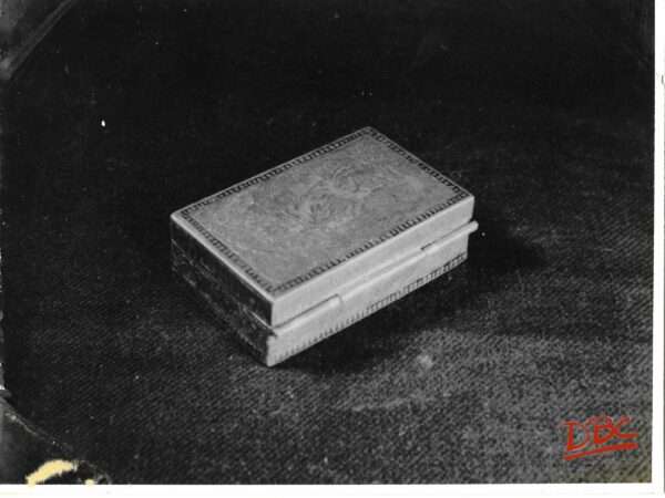 snuff box
