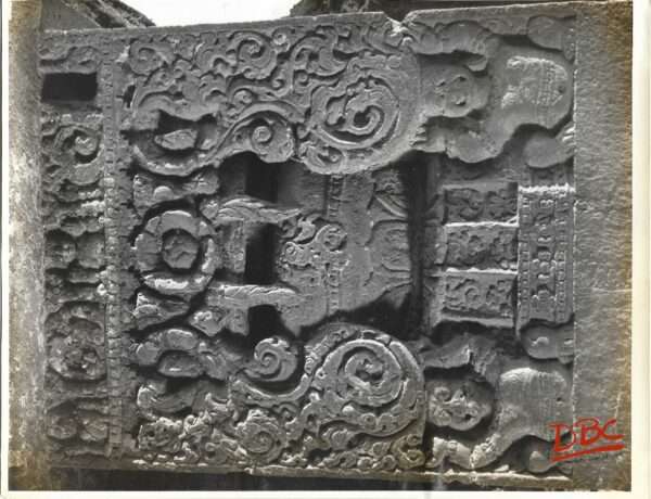 Ellora Cave No. 15 - Pillar Details