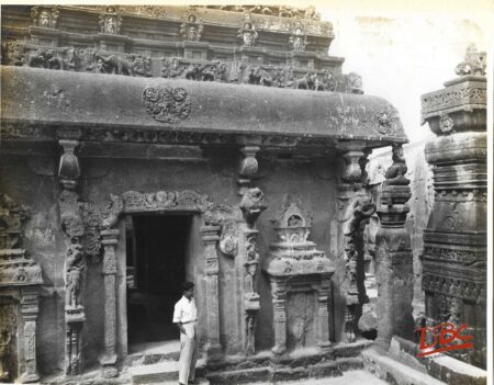 Ellora Cave No. - 16 A Temple on the upper Story