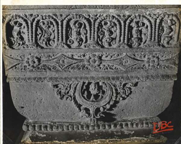 Ellora cave no 16 -lankshwar pillar