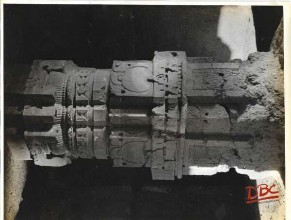 Ellora cave no 17 - a pillar